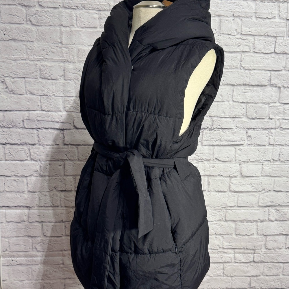 GAP Duvet Wrap Puffer Vest